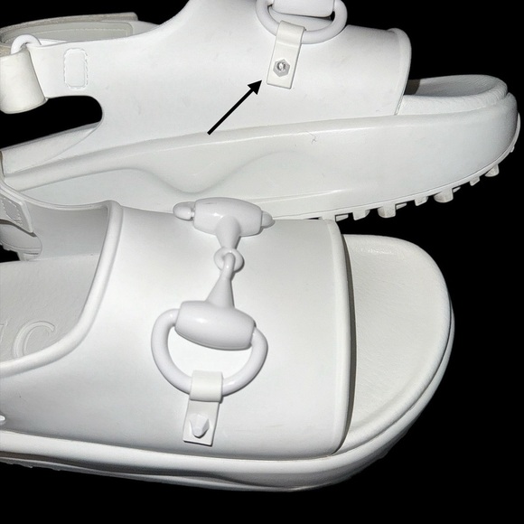 GUCCI size 8 / 38 White Horsebit Embellished rubber platform slingback sandals - Picture 8 of 9